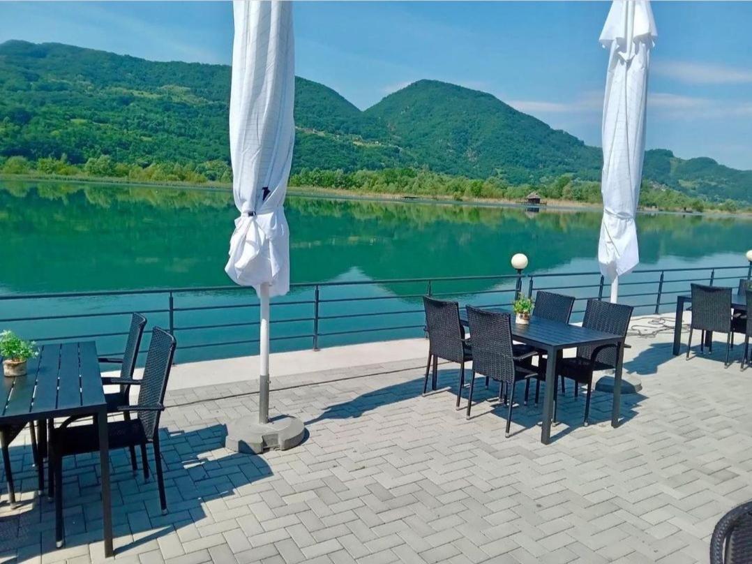 Montekarlo Na Drini Acomodação com café da manhã Mali Zvornik Exterior foto